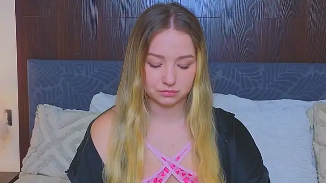 LeeAmy online show from September 19, 2025, 6:56 pm