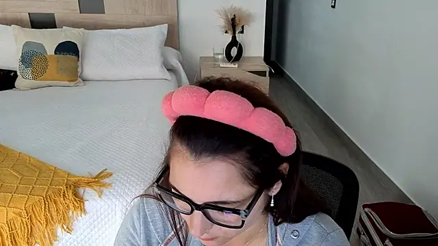 morninglorytv online show from November 4, 2025, 8:18 am