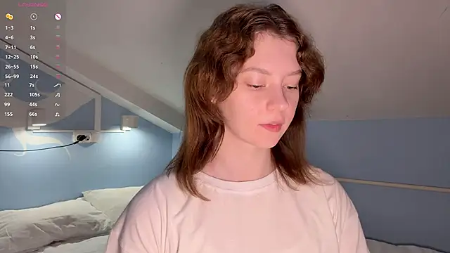 IrisPurrphy online show from September 21, 2025, 3:28 pm