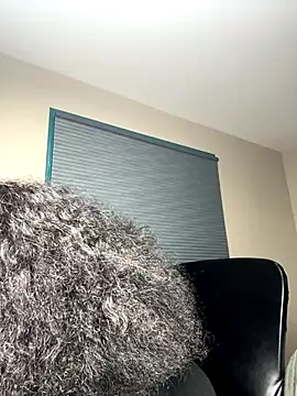 Snapshot of WomanNextdoor1 chatting on December 14, 2025, 1:01 am WomanNextdoor1 online show from December 14, 2025, 1:01 am