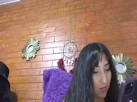 Snapshot of a_miss chatting on November 19, 2025, 9:15 pm a miss online show from November 19, 2025, 9:15 pm