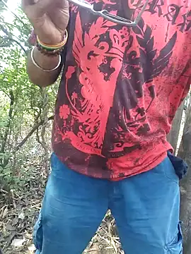 Snapshot of Aeroxx chatting on April 4, 2026, 4:30 am Aeroxx online show from April 4, 2026, 4:30 am