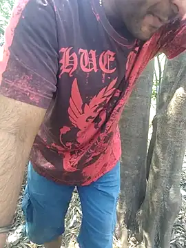 Snapshot of Aeroxx chatting on April 3, 2026, 5:03 am Aeroxx online show from April 3, 2026, 5:03 am