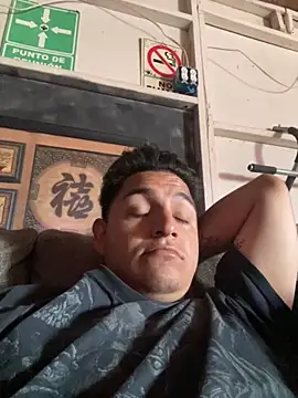 Snapshot of Shankortiz chatting on December 1, 2025, 5:03 pm Shankortiz online show from December 1, 2025, 5:03 pm