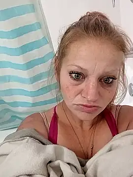 IrishGoddess69247 online show from January 17, 2026, 2:31 pm