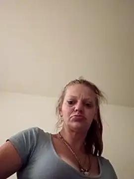 Snapshot of IrishGoddess69247 chatting on February 24, 2026, 9:43 am IrishGoddess69247 online show from February 24, 2026, 9:43 am