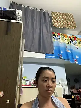 Minee1202 online show from April 23, 2026, 8:21 am