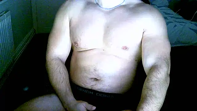 Snapshot of Serpent2463 chatting on December 21, 2025, 7:21 am Serpent2463 online show from December 21, 2025, 7:21 am