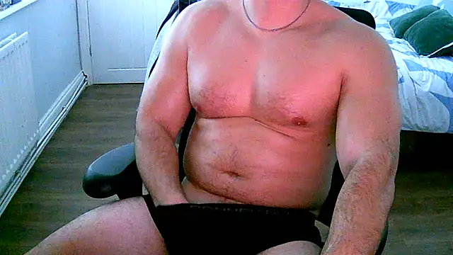 Snapshot of Serpent2463 chatting on December 16, 2025, 12:42 pm Serpent2463 online show from December 16, 2025, 12:42 pm