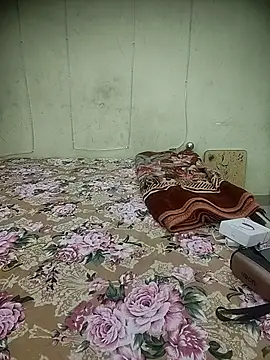 Snapshot of Snaya-baby chatting on November 18, 2025, 1:03 pm Snaya-baby online show from November 18, 2025, 1:03 pm