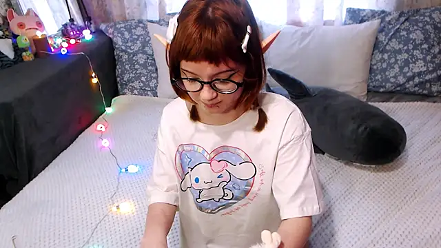 Snapshot of sweet_mika18 chatting on March 3, 2026, 12:45 pm sweet mika18 online show from March 3, 2026, 12:45 pm