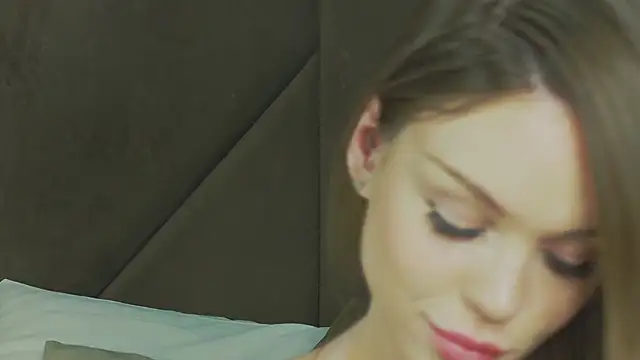 Snapshot of MarilynNova chatting on January 11, 2026, 5:47 am MarilynNova online show from January 11, 2026, 5:47 am