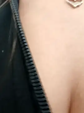 Snapshot of Alis_xxx chatting on October 3, 2025, 6:53 pm Alis xxx online show from October 3, 2025, 6:53 pm