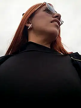 Snapshot of Alis_xxx chatting on November 27, 2025, 6:30 pm Alis xxx online show from November 27, 2025, 6:30 pm