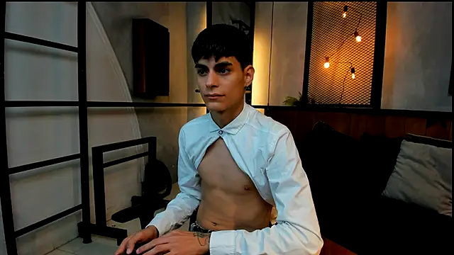 Snapshot of Dani_mc1 chatting on November 25, 2025, 11:21 am Dani mc1 online show from November 25, 2025, 11:21 am