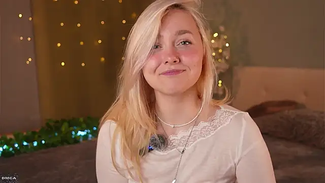 AccaCroyle online show from December 2, 2025, 8:43 pm