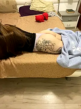 missevacrystal online show from October 8, 2025, 7:32 am