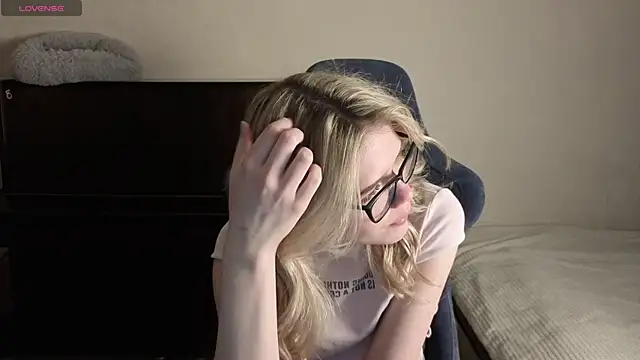 KatanaSVibe online show from April 8, 2026, 12:06 pm