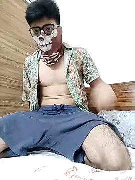 mrmasseur06 online show from May 13, 2026, 6:04 pm