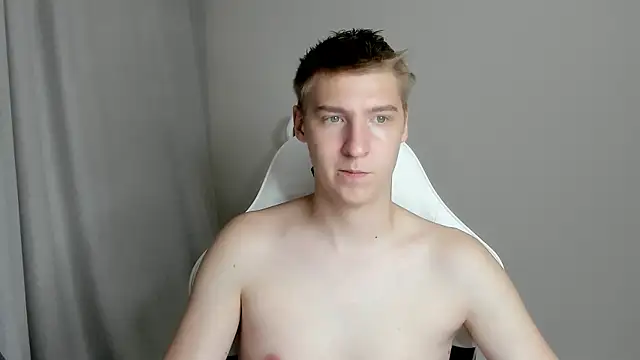Snapshot of MrSexyCum4U chatting on July 23, 2026, 8:16 pm MrSexyCum4U online show from July 23, 2026, 8:16 pm