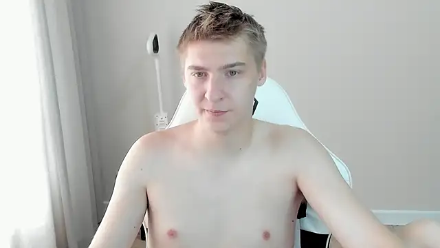 Snapshot of MrSexyCum4U chatting on July 30, 2026, 1:32 pm MrSexyCum4U online show from July 30, 2026, 1:32 pm
