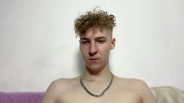 Snapshot of MrSexyCum4U chatting on February 12, 2026, 9:58 pm MrSexyCum4U online show from February 12, 2026, 9:58 pm