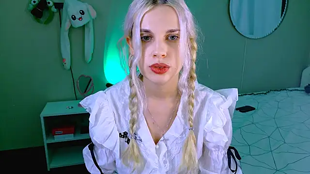 Snapshot of carmen_crybaby chatting on September 30, 2025, 11:11 pm carmen crybaby online show from September 30, 2025, 11:11 pm