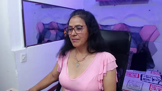 AmandaPeet online show from October 28, 2025, 9:14 pm