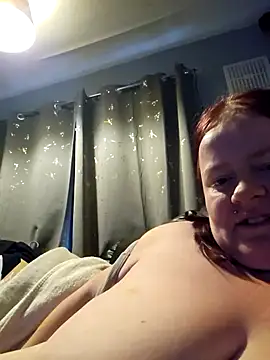 Snapshot of Stripmummydaddy19 chatting on November 27, 2025, 12:05 pm Stripmummydaddy19 online show from November 27, 2025, 12:05 pm