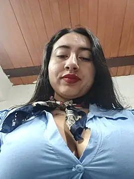 Snapshot of AMATISTA__16 chatting on October 23, 2025, 12:37 pm AMATISTA 16 online show from October 23, 2025, 12:37 pm