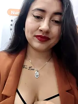 Snapshot of AMATISTA__16 chatting on June 12, 2026, 12:25 pm AMATISTA 16 online show from June 12, 2026, 12:25 pm
