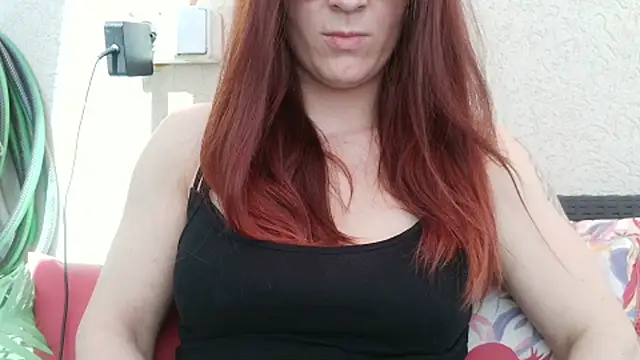 Snapshot of Clarahotgirl24 chatting on March 19, 2026, 12:27 pm Clarahotgirl24 online show from March 19, 2026, 12:27 pm