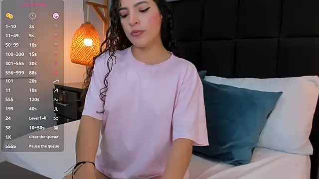 Snapshot of natalie_esmith chatting on December 22, 2025, 12:05 pm natalie esmith online show from December 22, 2025, 12:05 pm