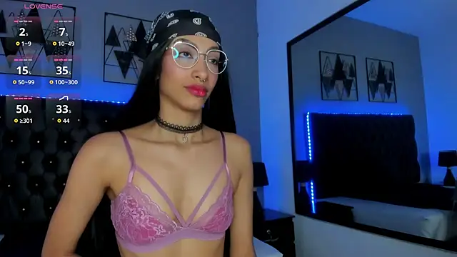 Snapshot of Ebonysweet__ chatting on November 11, 2025, 7:52 pm Ebonysweet online show from November 11, 2025, 7:52 pm