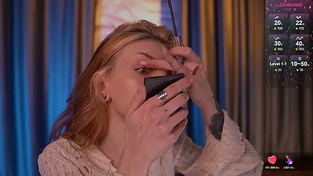 Snapshot of WendyGilber chatting on January 15, 2026, 11:13 am WendyGilber online show from January 15, 2026, 11:13 am