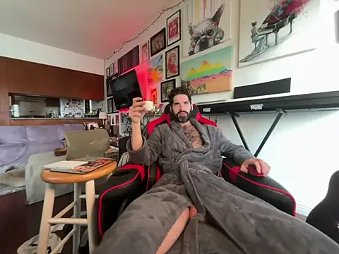 Pupscritch online show from January 6, 2026, 5:39 pm