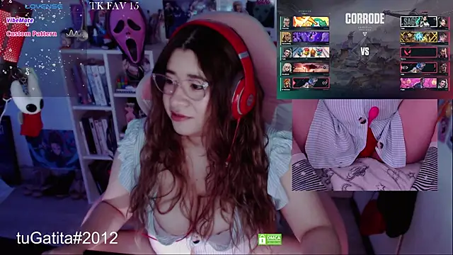 Snapshot of Pink_girl0n chatting on October 27, 2025, 9:27 pm Pink girl0n online show from October 27, 2025, 9:27 pm