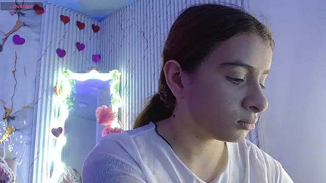 Naomy tay1 online show from March 4, 2026, 3:03 am