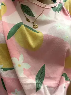 Snapshot of modelnishu chatting on September 8, 2025, 4:06 pm modelnishu online show from September 8, 2025, 4:06 pm