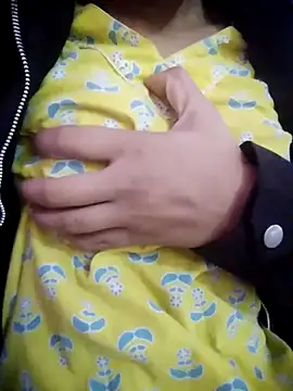 Snapshot of modelnishu chatting on December 1, 2025, 10:16 am modelnishu online show from December 1, 2025, 10:16 am