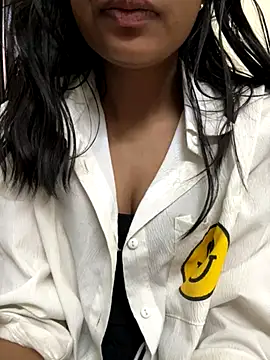 Snapshot of modelnishu chatting on November 11, 2025, 1:44 am modelnishu online show from November 11, 2025, 1:44 am