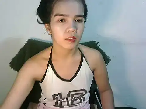 Snapshot of flawless_yue chatting on February 23, 2026, 11:22 am flawless yue online show from February 23, 2026, 11:22 am