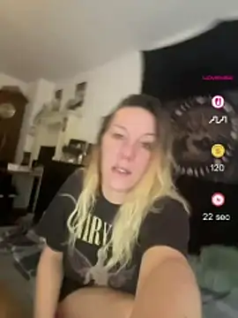 Snapshot of Sidney_Rockz chatting on July 1, 2026, 4:46 am Sidney Rockz online show from July 1, 2026, 4:46 am