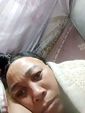 Snapshot of Mamapm20 chatting on December 4, 2025, 9:58 pm Mamapm20 online show from December 4, 2025, 9:58 pm