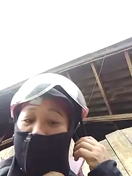 Snapshot of Mamapm20 chatting on September 28, 2025, 12:06 am Mamapm20 online show from September 28, 2025, 12:06 am