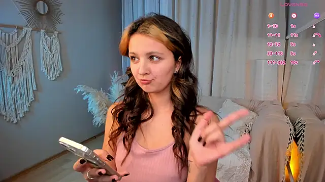 Snapshot of LilLisa chatting on November 22, 2025, 4:28 pm LilLisa online show from November 22, 2025, 4:28 pm