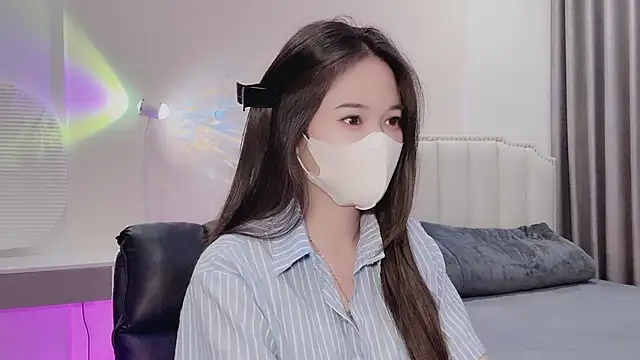 Snapshot of _Dorry_ chatting on November 24, 2025, 3:12 pm Dorry online show from November 24, 2025, 3:12 pm