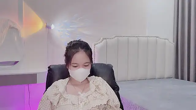 Snapshot of _Dorry_ chatting on November 17, 2025, 4:22 pm Dorry online show from November 17, 2025, 4:22 pm