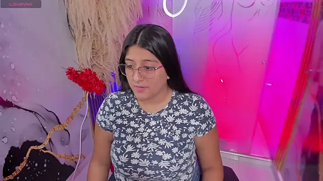 megann  up online show from December 19, 2025, 7:16 pm