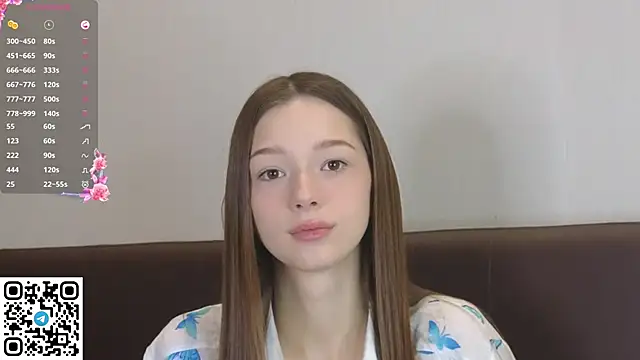 Snapshot of RemiFlover chatting on October 22, 2025, 6:13 am RemiFlover online show from October 22, 2025, 6:13 am